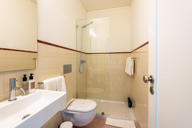Bathroom, Acm034 Bombarda Homes, Spacious 1BR w/ Balcony, Porto