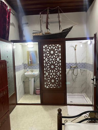 Bathroom 2, Riad el wazania, Rabat
