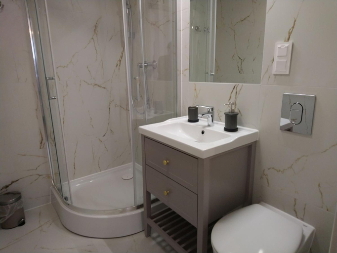 Bathroom 2, Nowe Apartamenty na Gryfa, Kamień