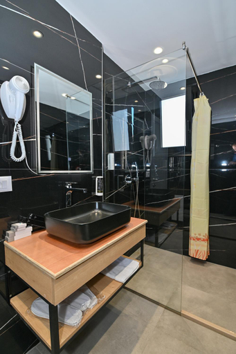 Bathroom 4, MondurO Hotel, Durrësit