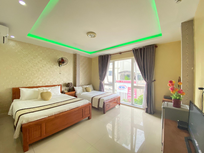 Bedroom 13