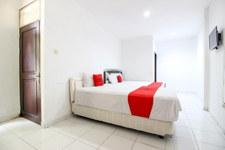 Bedroom 13