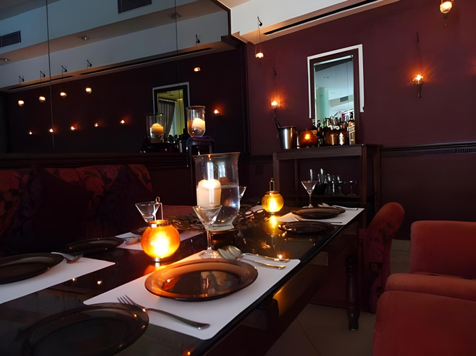 Food & Drinks 5, The Hans Hotel - Hubli, Dharwad