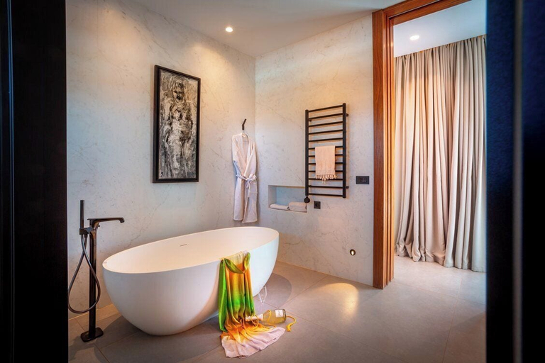Bathroom 3, Villa Blanchette Marrakech – Villa Élégante avec Piscine Chauffée et Spa Privatif, Marrakech