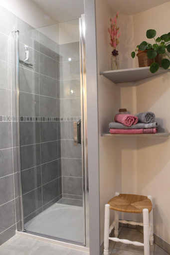 Bedroom 3, La Douce Charentaise, Charente