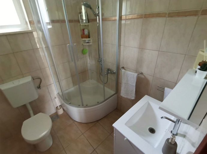 Bathroom, Perfect Getaway Near Korčulas Scenic Sights and Beaches, Korčula