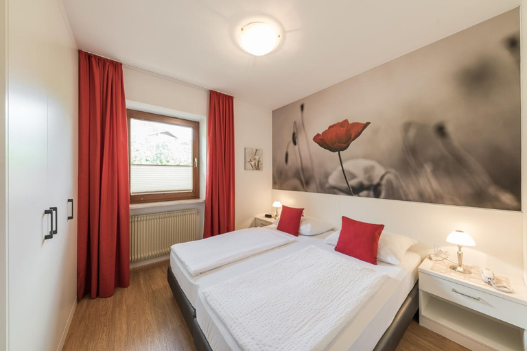 Others 4, Residence Neuhof, Bolzano