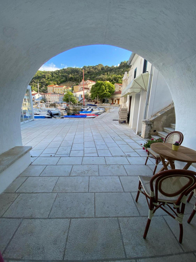 Others 5, Bed and Breakfast Palac, Cres