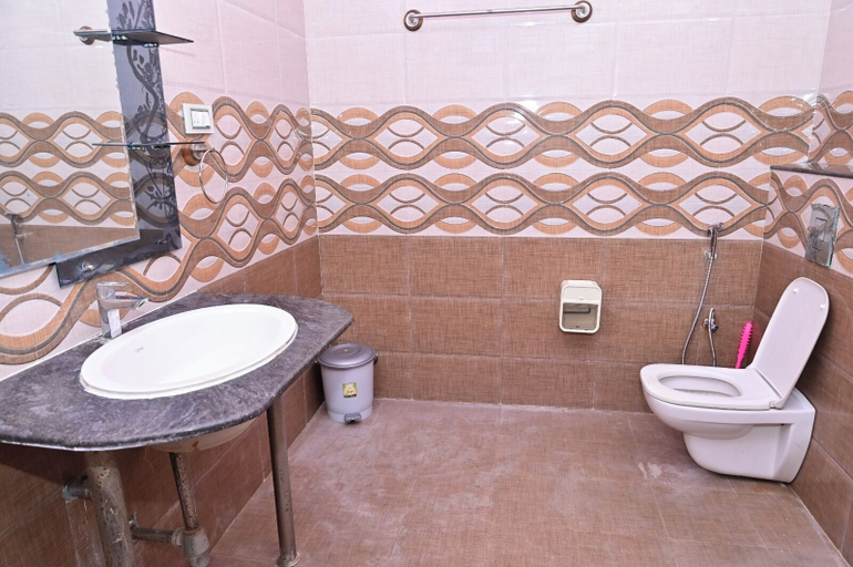 Bathroom 3, Mayur Shines, Bangalore