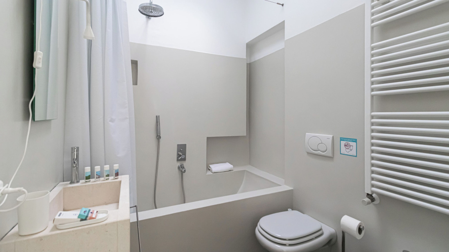 Bathroom 3, Italianway Easy - Zara 118, Milano