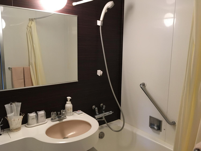 Bathroom 3