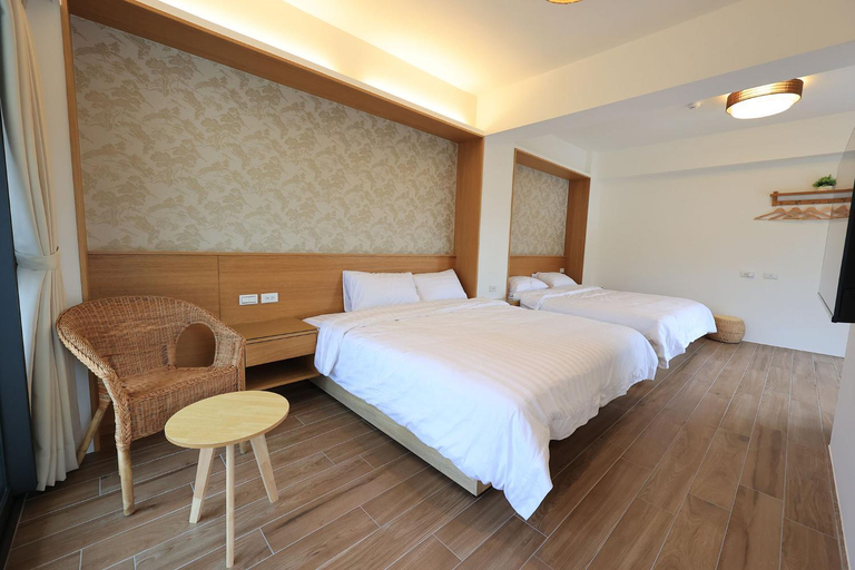 Others 4, 50 Lan House, Yilan