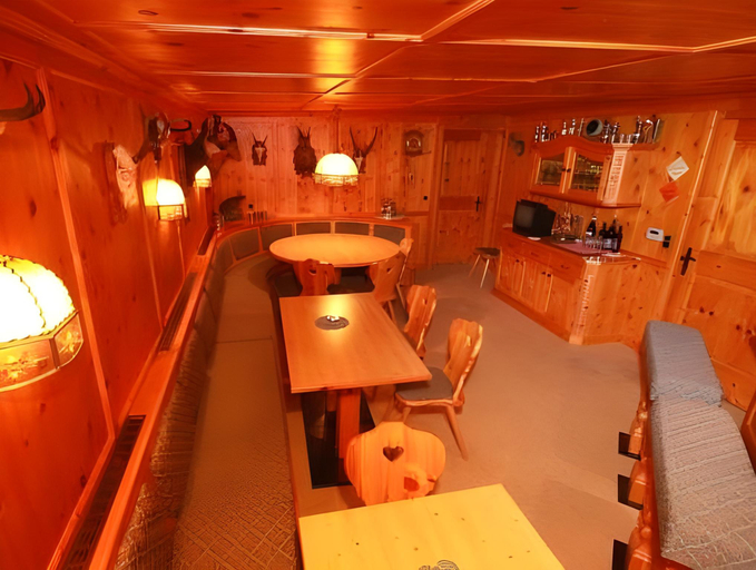 Food & Drinks 3, Panorama Samnaun, Inn