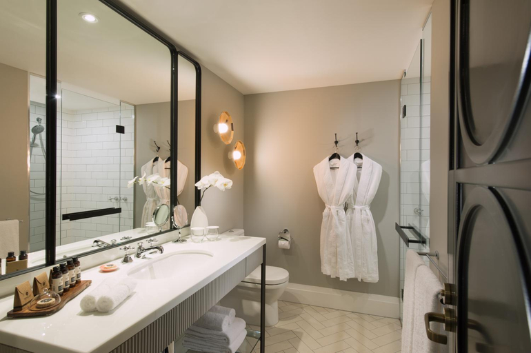 Bathroom 8