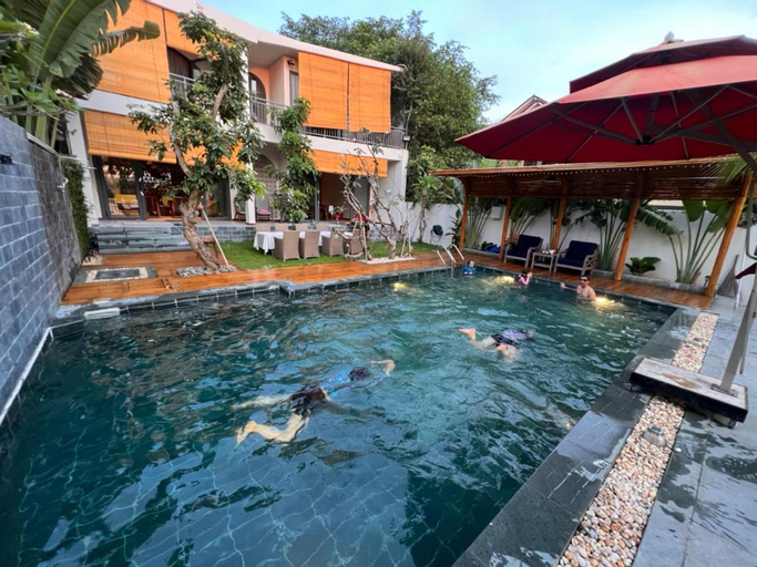 Swimming Pool 14
