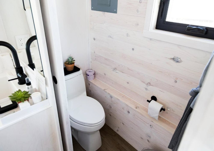Bathroom 3, Collective Retreats Governors Island, New York