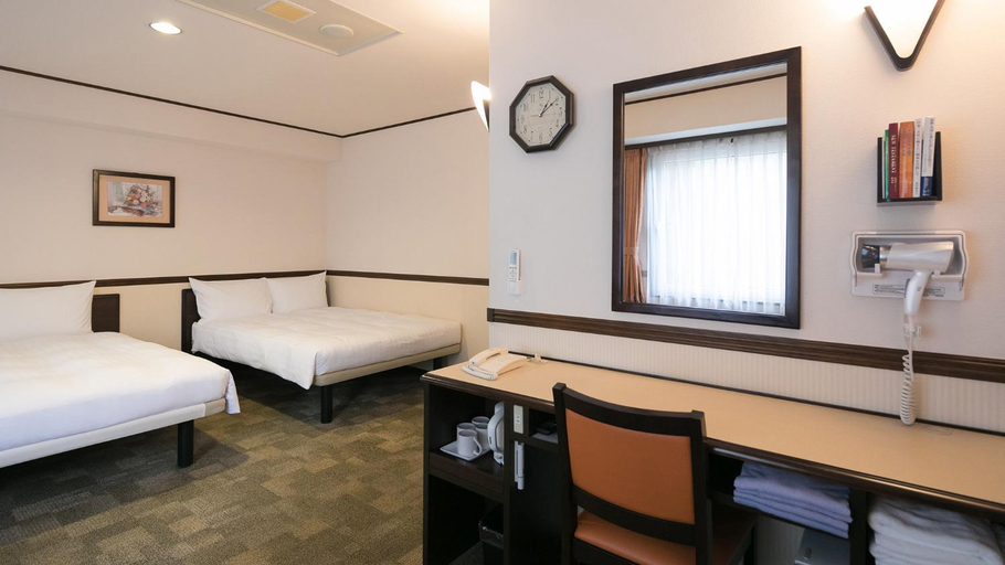 Bedroom 13