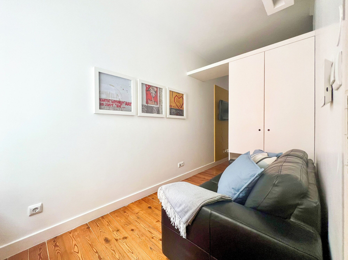 Others 5, Santo1 · Modern Studio Close to Timeout Market, Lisbon
