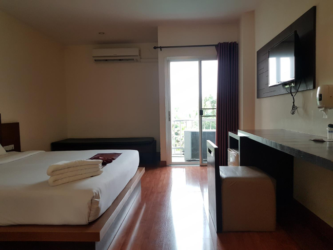 Bedroom 13