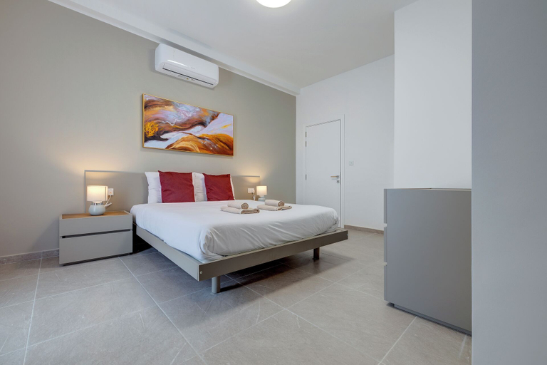 Bedroom 3, Elegant Sliema Penthouse, Panoramic Terrace