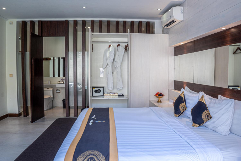 Bedroom 12