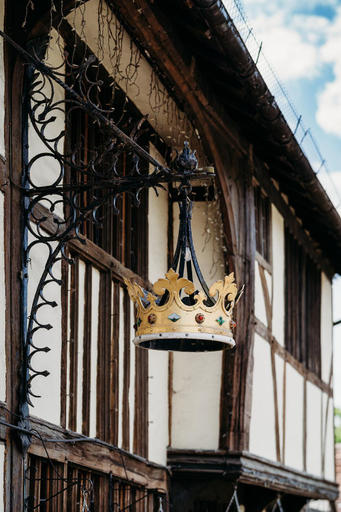 Exterior & Views 1, 더 크라운 인, Surrey