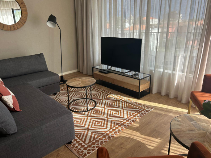 Others 2, Leca Apartments, Matosinhos