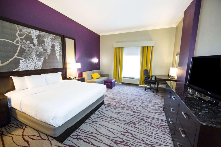 Bedroom 24