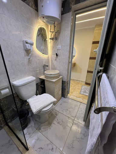 Bathroom 4, Isis pyramids view inn, Al-Ahram