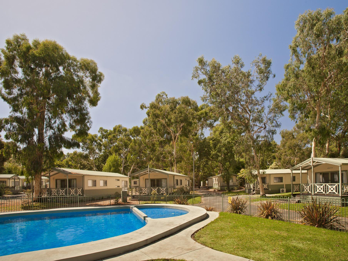 Sport & Beauty 2, Crystal Brook Tourist Park Hotel, Manningham - East
