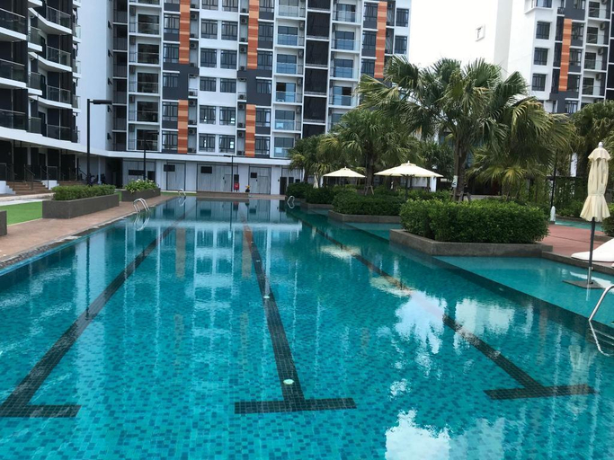 Sport & Beauty 2, Comfy Home @Timur Bay Seafront 2BR Family Suite, Kuantan