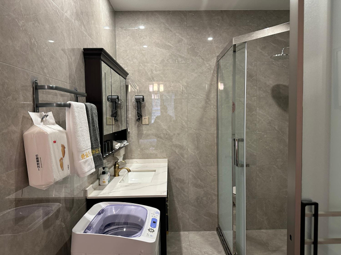 Bathroom 3, Ancient City Wall Home Apartment Xi'an, Xi'an