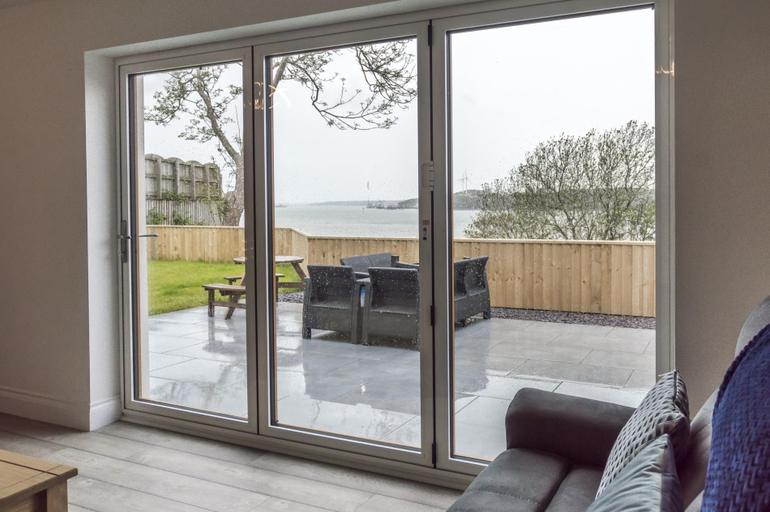 Others 5, Martello View - 3 Bedroom Holiday Home - Llanreath, Pembrokeshire