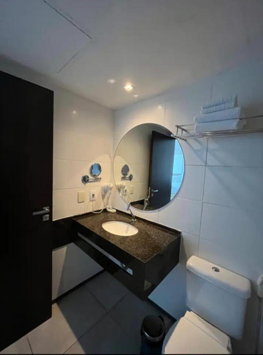Bathroom 2, Suite 511, do Hotel Ritz Suites, Maceió (capital)
