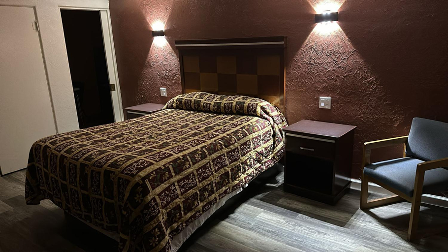 Others 5, Deluxe Inn Of Roswell, Chaves