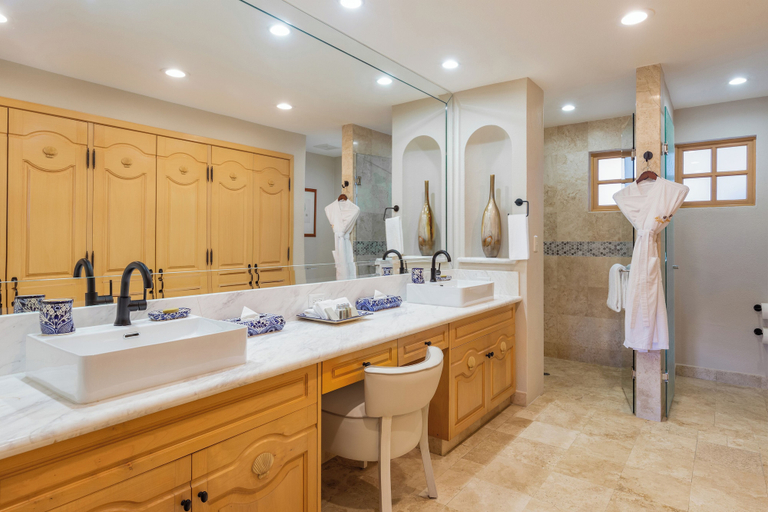 Bathroom 5, Villa La Estancia Beach Resort & Spa Cabo San Lucas - All Inclusive, La Paz