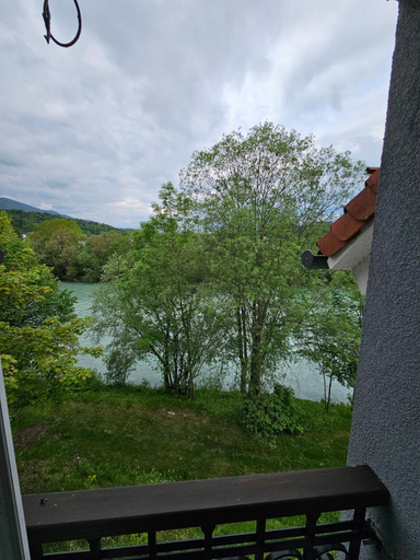 Others 3, Houston Resort, Radovljica