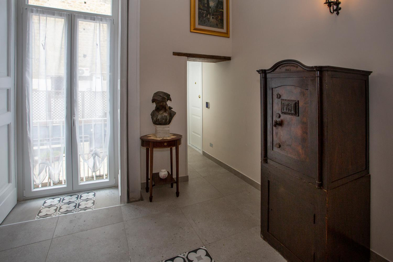 Public Area 3, Xenia Neapolis, Napoli