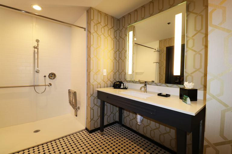 Bathroom 19