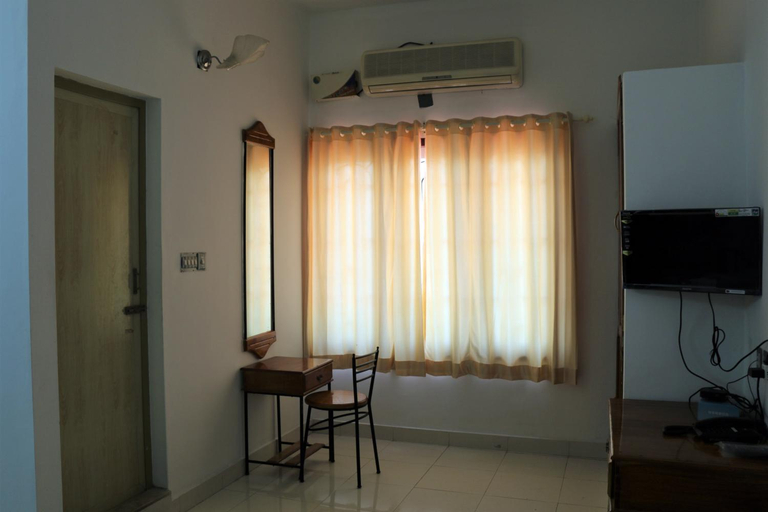 Others 5, Hotel East Coast, Thiruvananthapuram