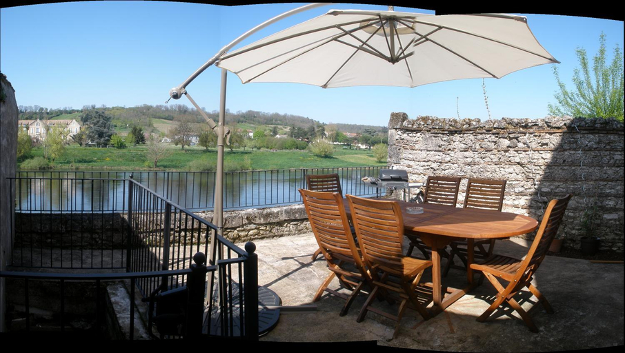 Others 3, Les Terraces Sur La Dordogne, Gironde