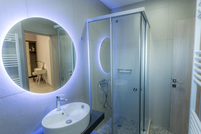Bathroom 2, ERMIS, Epirus