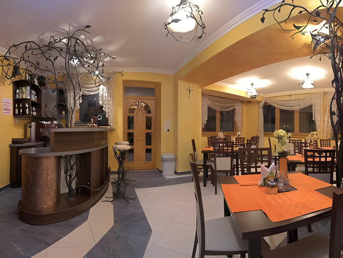 Food & Drinks, Willa Maria 4, Tatra