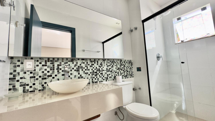 Bathroom 3, Ariana Apart Hotel Canasvieiras, Florianopolis