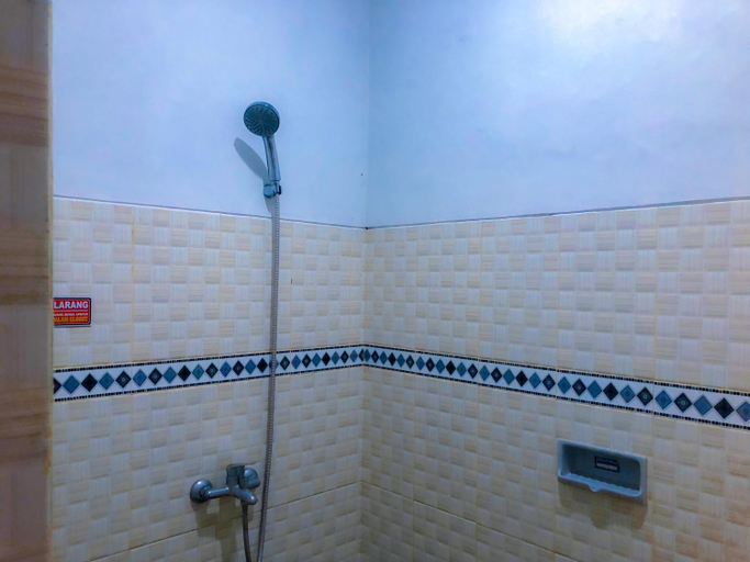 Bathroom 4, Twentynine Homestay, Banyuwangi