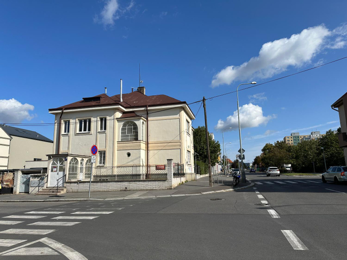 Bene Dormies, Praha 11