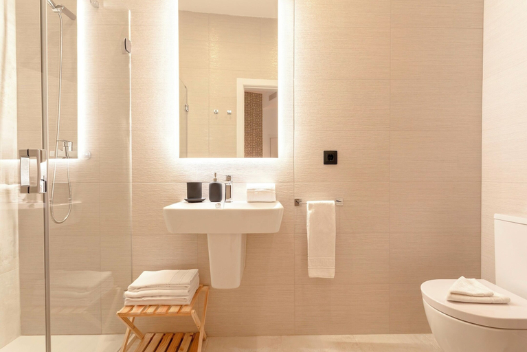 Bathroom 4, Genteel Home Goyeneta, Sevilla