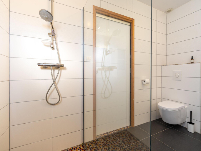 Others 2, Tranquil holiday home with private pool, Hérault