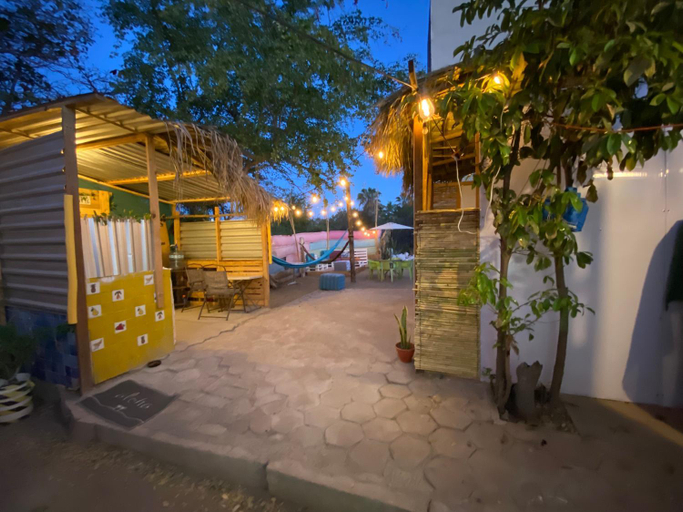 Others 4, Aloha Surf Hostel, La Paz