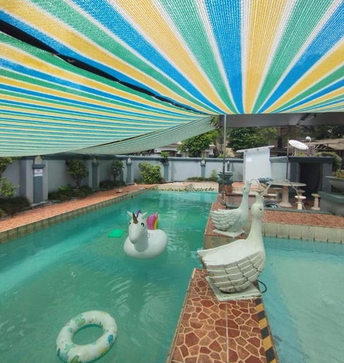 Swimming Pool 14